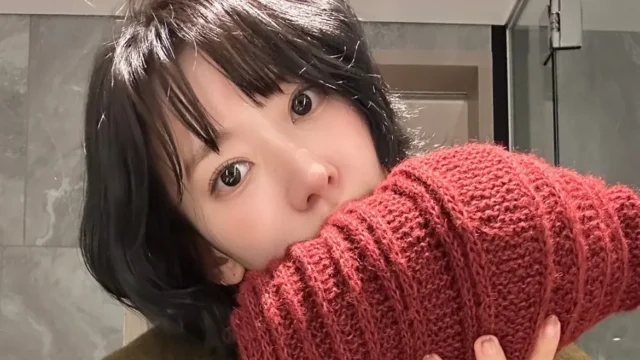 宮脇咲良の編み物ワールド