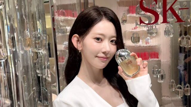 宮脇咲良が魅せる最新ビューティー